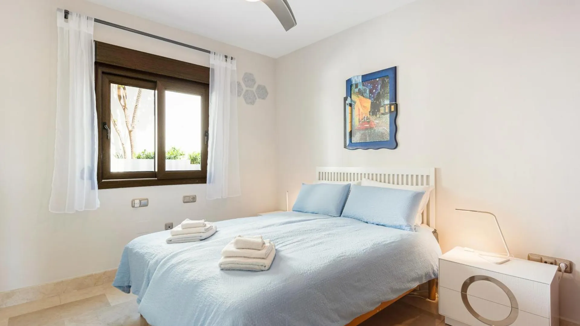 Incredible Apartment With Sea Views And Balcony ميخاس