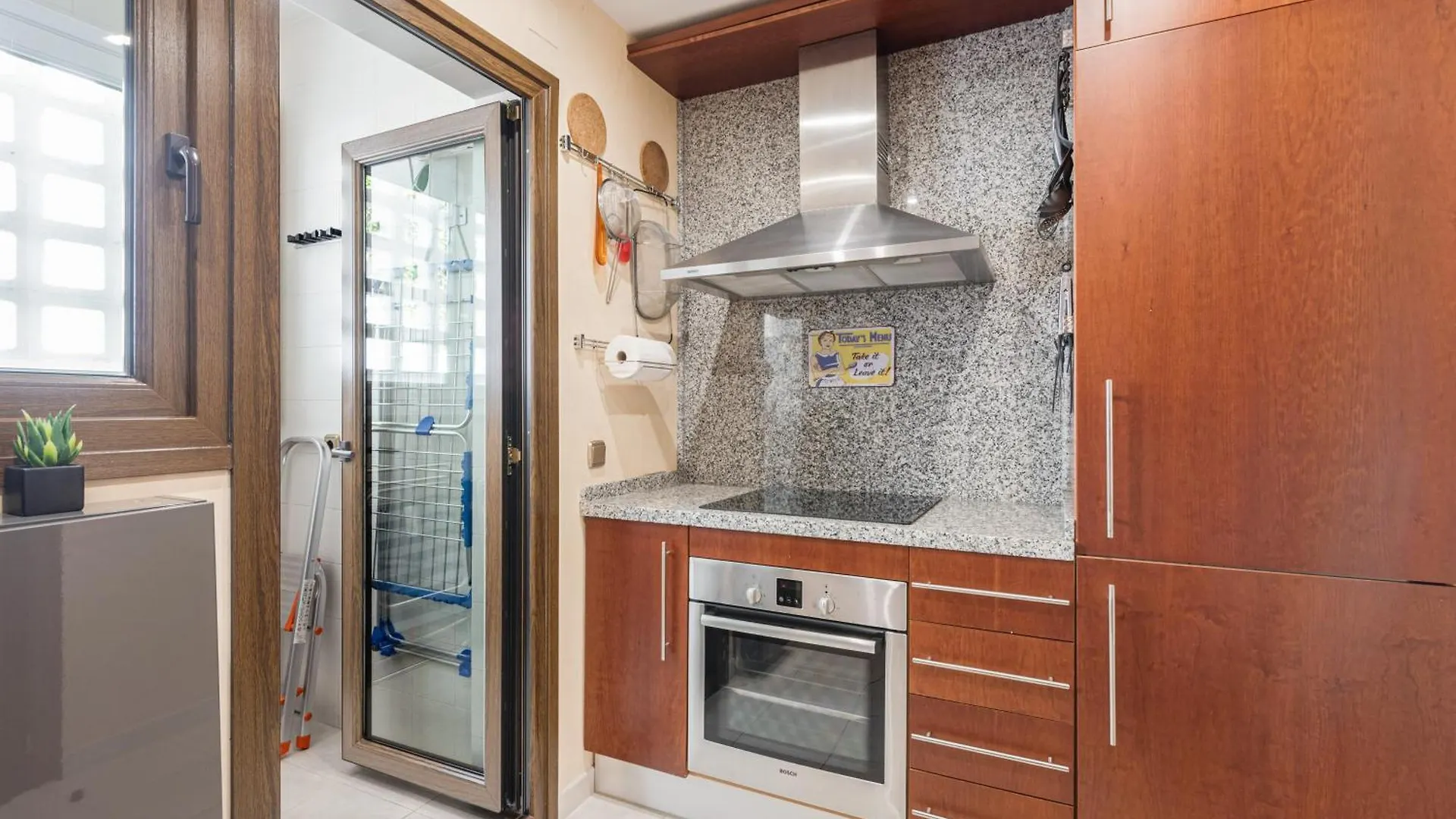 Incredible Apartment With Sea Views And Balcony ميخاس